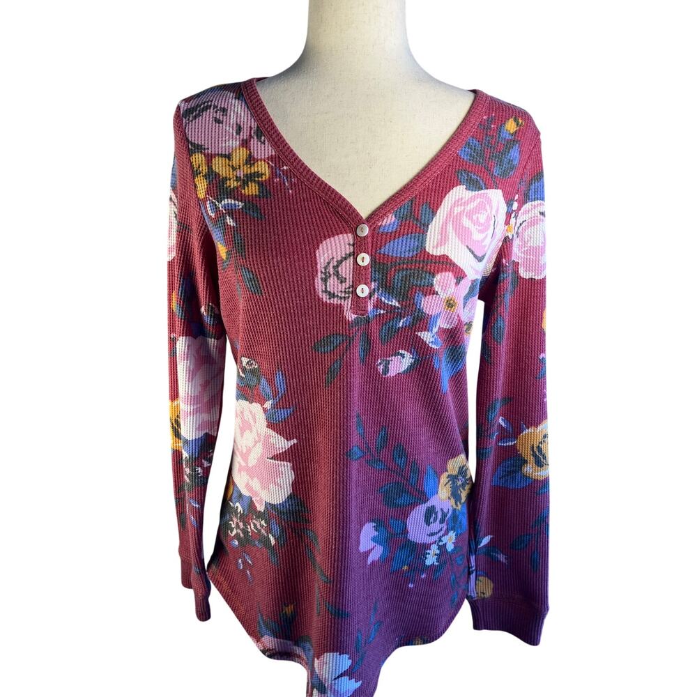 LulaRoe Floral and lemon Waffle Henley Size S